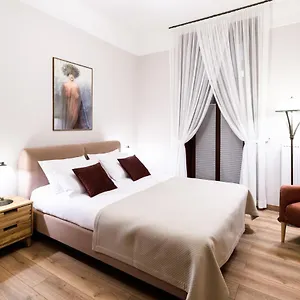 https://apart-residence-arianska-16.krakowhotelspoland.com