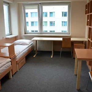 Ds Za Kolumnami Ostello Cracovia